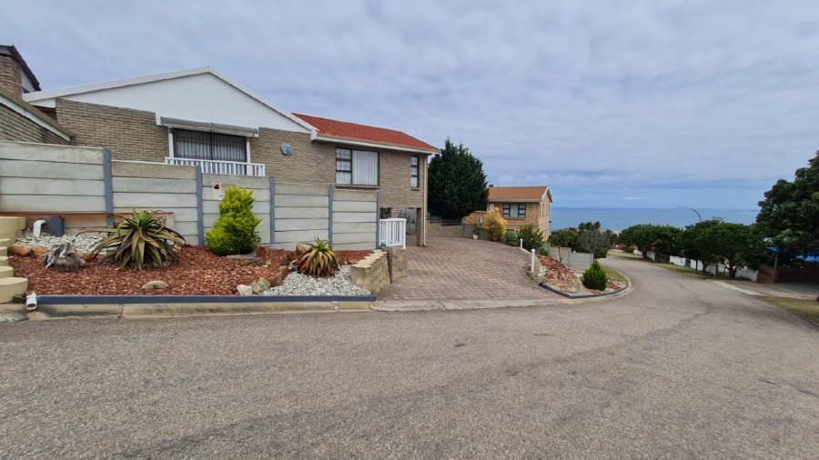3 Bedroom Property for Sale in Dana Bay Western Cape